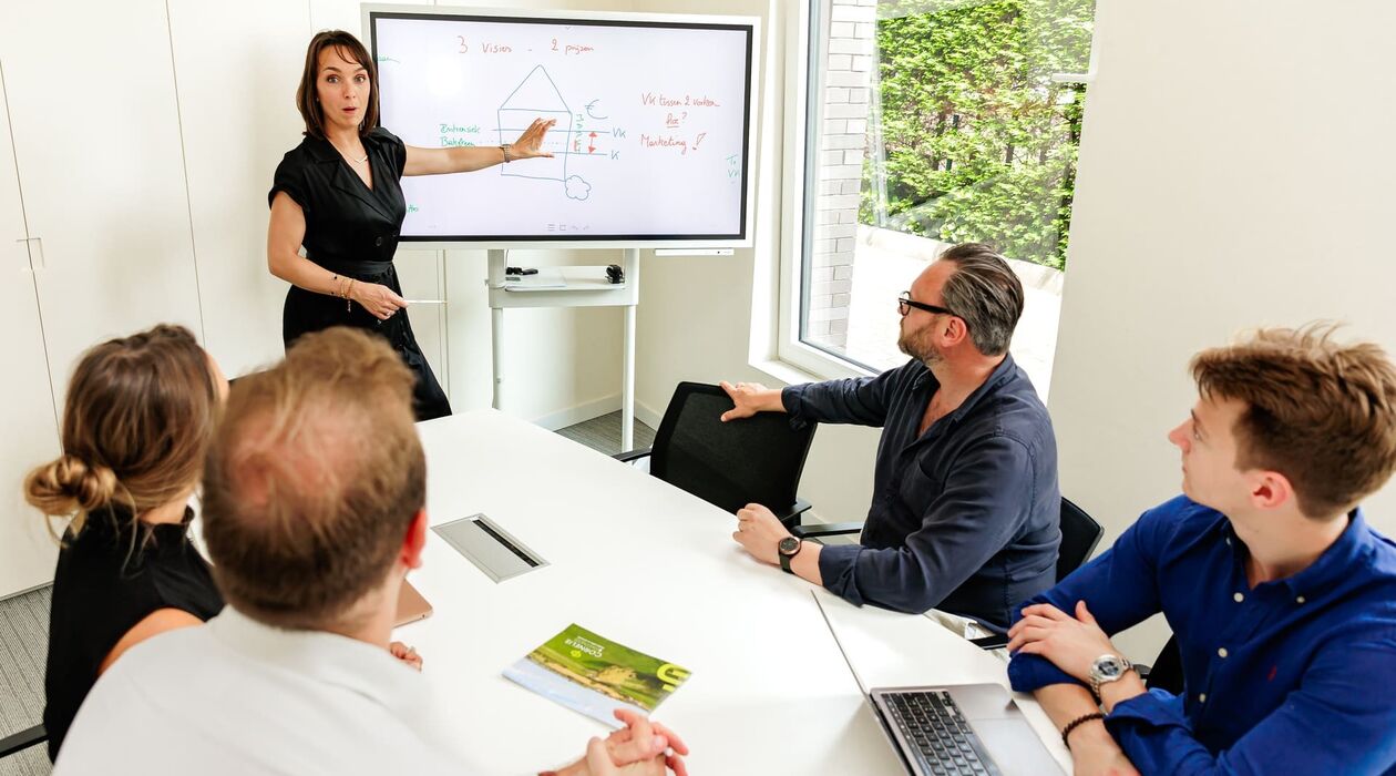 Vastgoed in Vlaanderen: Terugblik op 2024 en Verwachtingen voor 2025