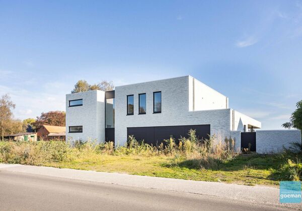Buitengewoon huis te koop in Zele