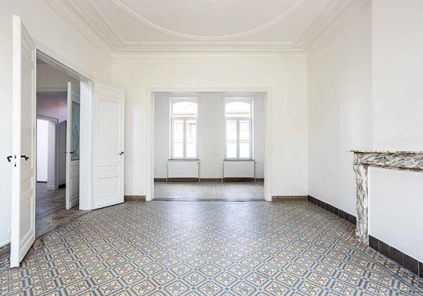 Gebouw voor gemengd gebruik te koop in Aalst