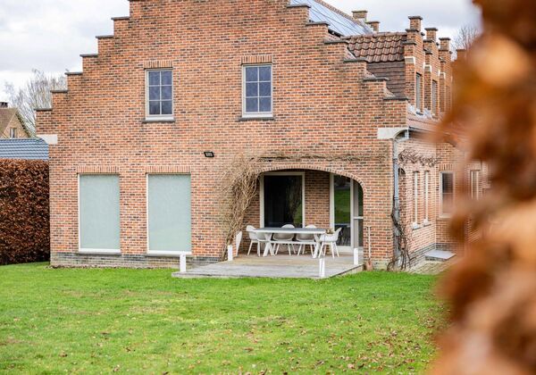 Gebouw voor gemengd gebruik te koop in Denderleeuw