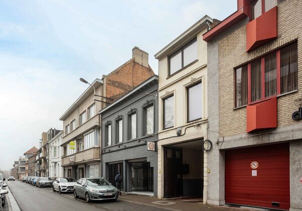 Gebouw voor gemengd gebruik te koop in Geraardsbergen