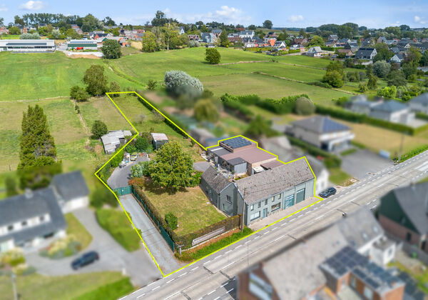 Gebouw voor gemengd gebruik te koop in Geraardsbergen