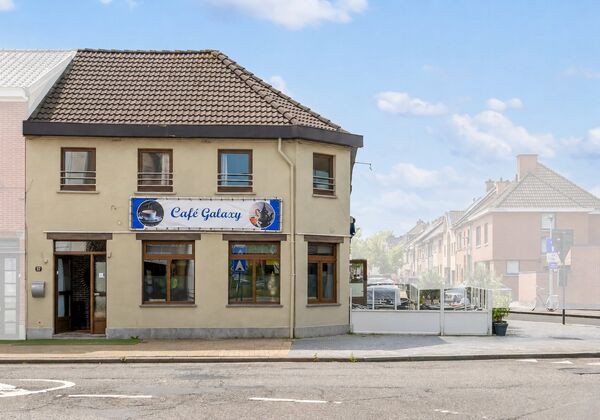 Gebouw voor gemengd gebruik te koop in Sint-Niklaas