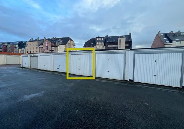 Gesloten garagebox te koop in Ninove