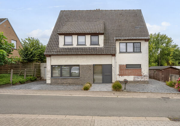 Huis te koop in Sint-Lievens-Houtem