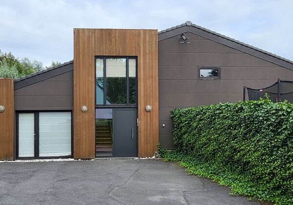 Immeuble de bureaux &agrave; louer &agrave; Merelbeke