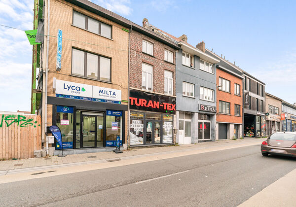 Immeuble mixte &agrave; vendre &agrave; Gent