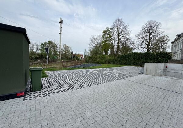 Parking ext&eacute;rieur &agrave; vendre &agrave; Lede