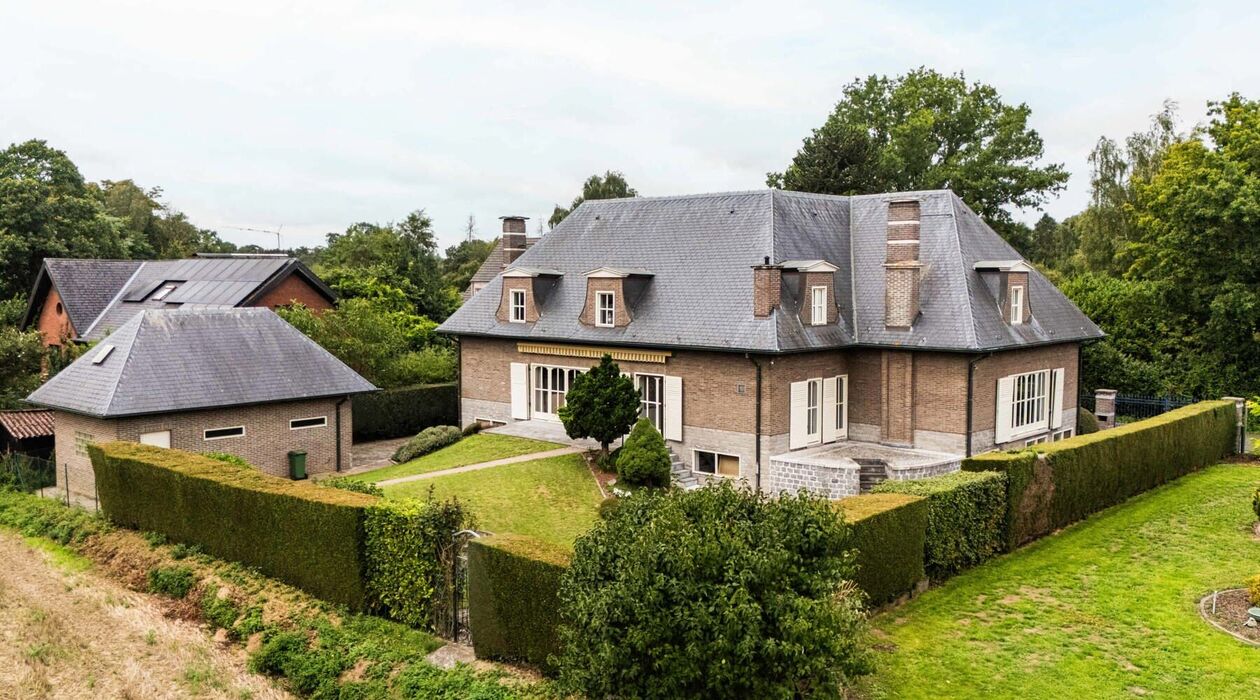 Buitengewoon huis te koop in Berlare