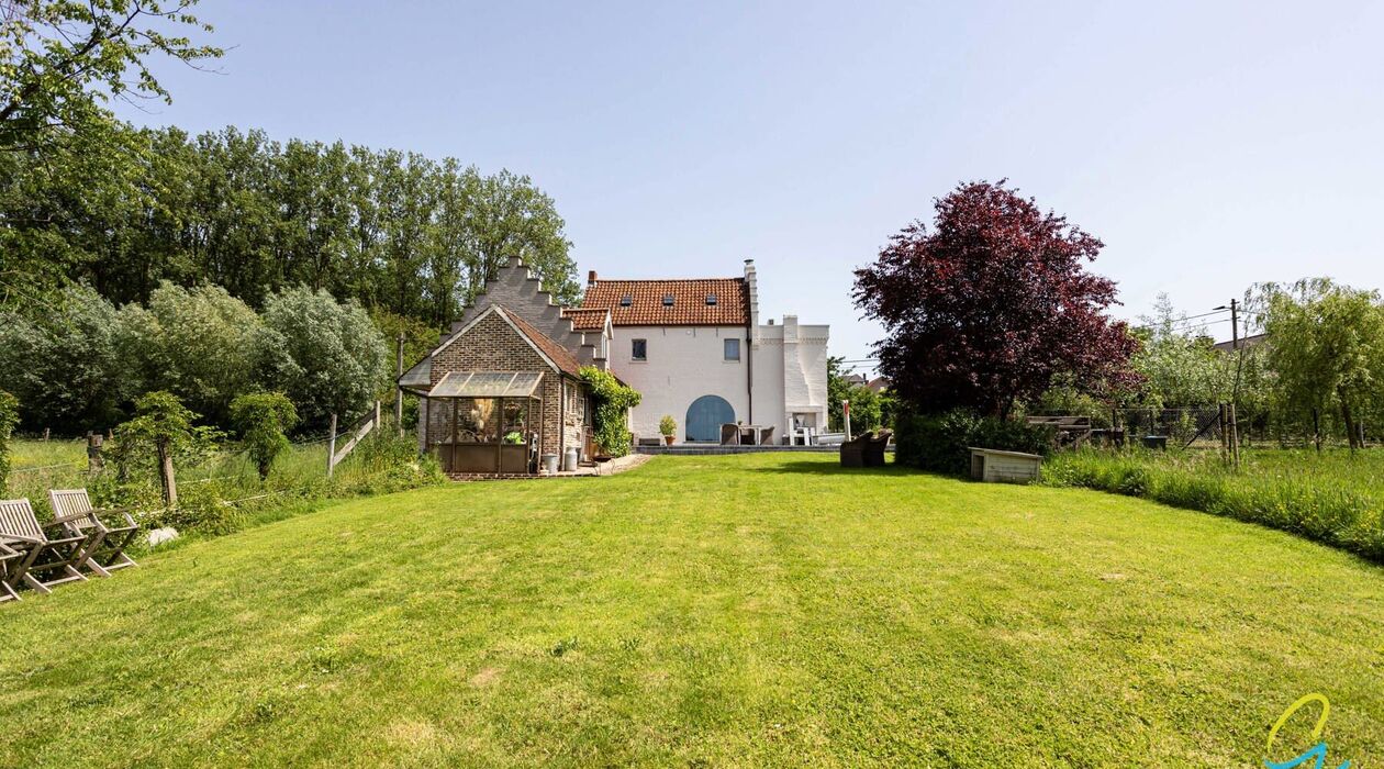 Buitengewoon huis te koop in Brakel