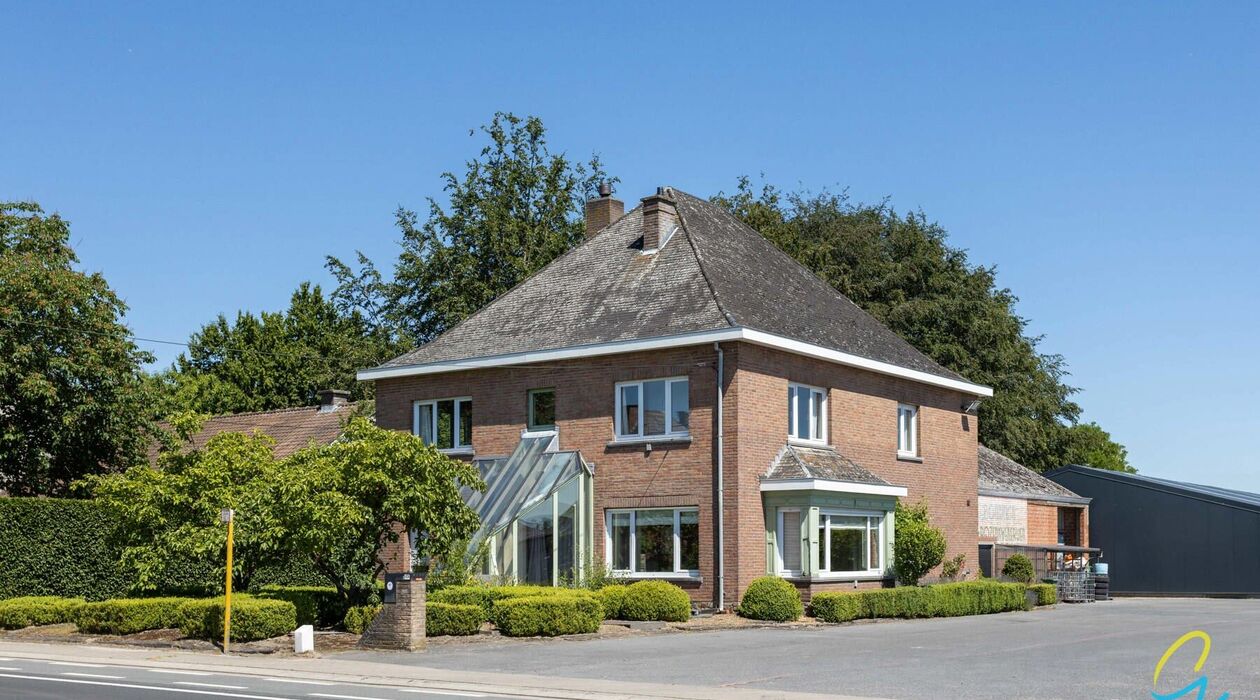 Buitengewoon huis te koop in Wichelen Schellebelle