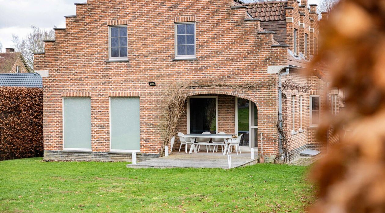 Gebouw voor gemengd gebruik te koop in Denderleeuw