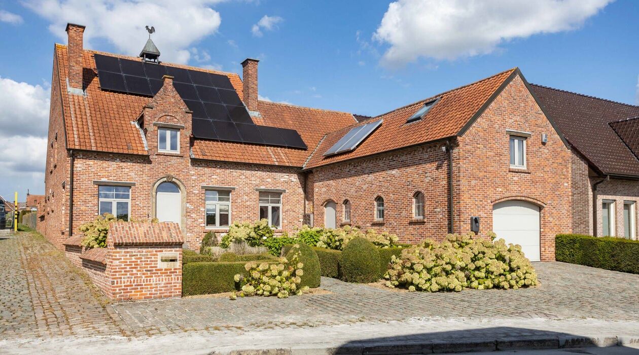 Gebouw voor gemengd gebruik te koop in Herzele