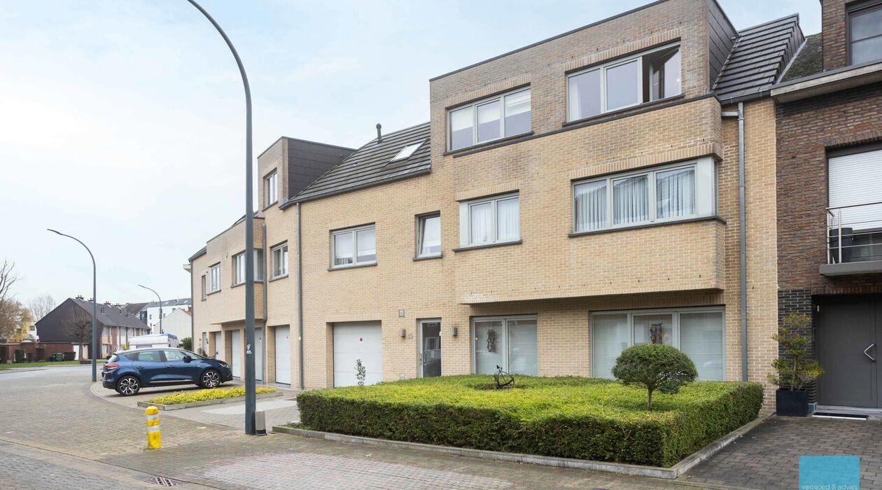 Gelijkvloerse verdieping te koop in Aalst