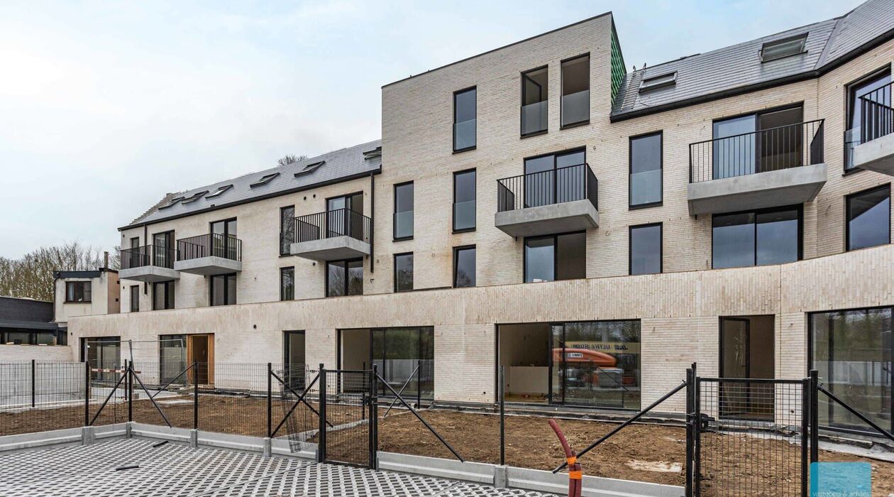 Gelijkvloerse verdieping te koop in Lede