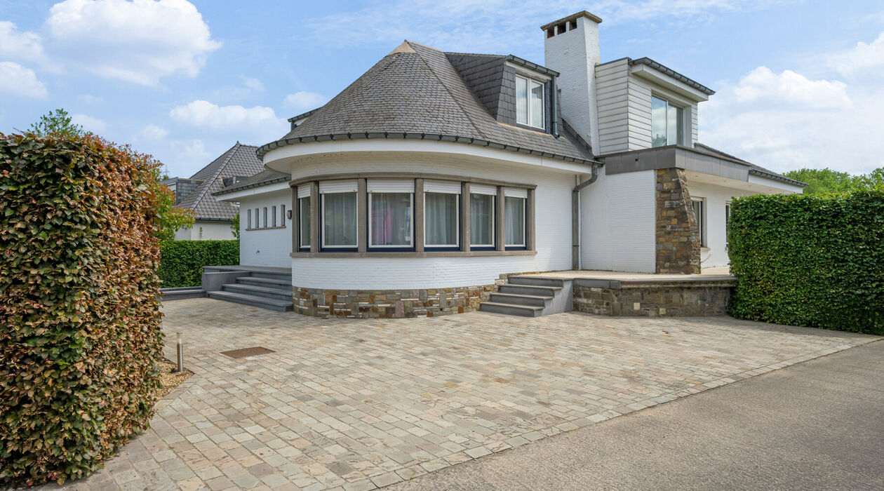 Immeuble &agrave; usage multiple &agrave; vendre &agrave; Ninove
