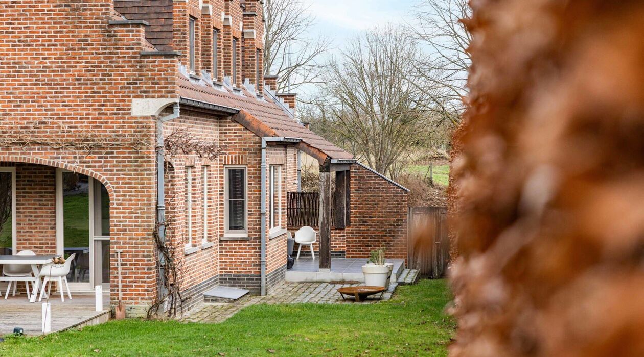 Villa te koop in Denderleeuw